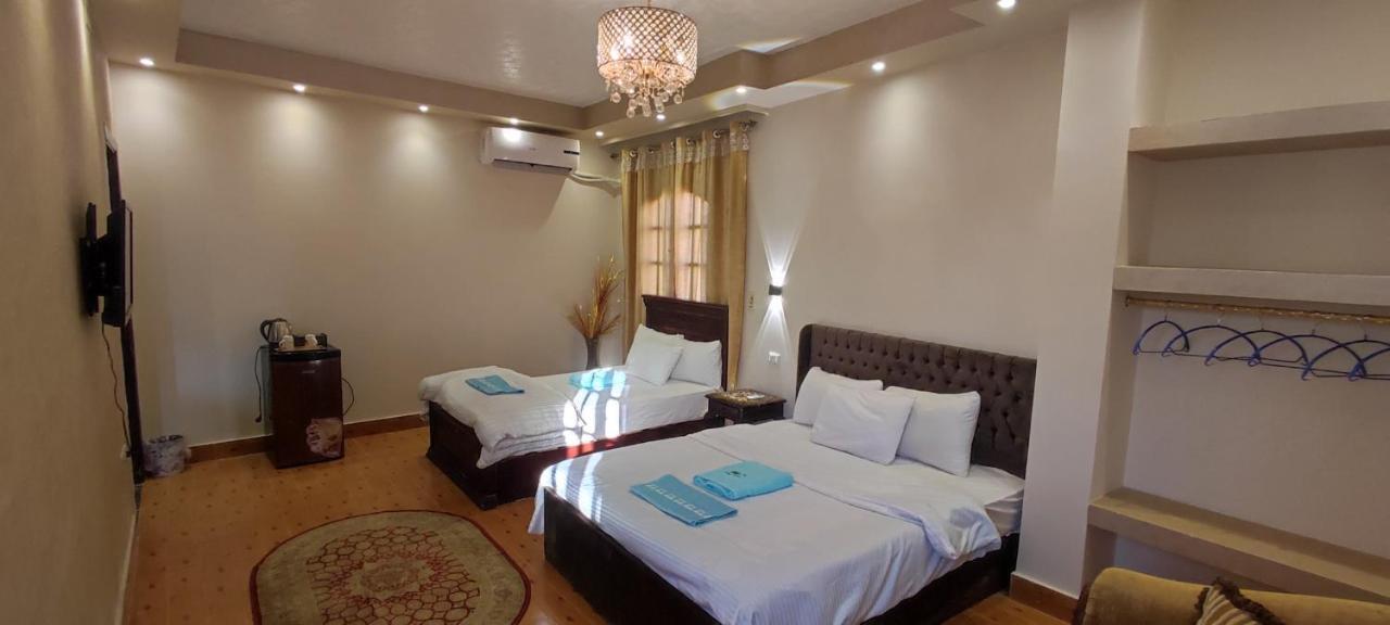 Pyramids Kingdom Hotel Kafrat al Jabal Luaran gambar